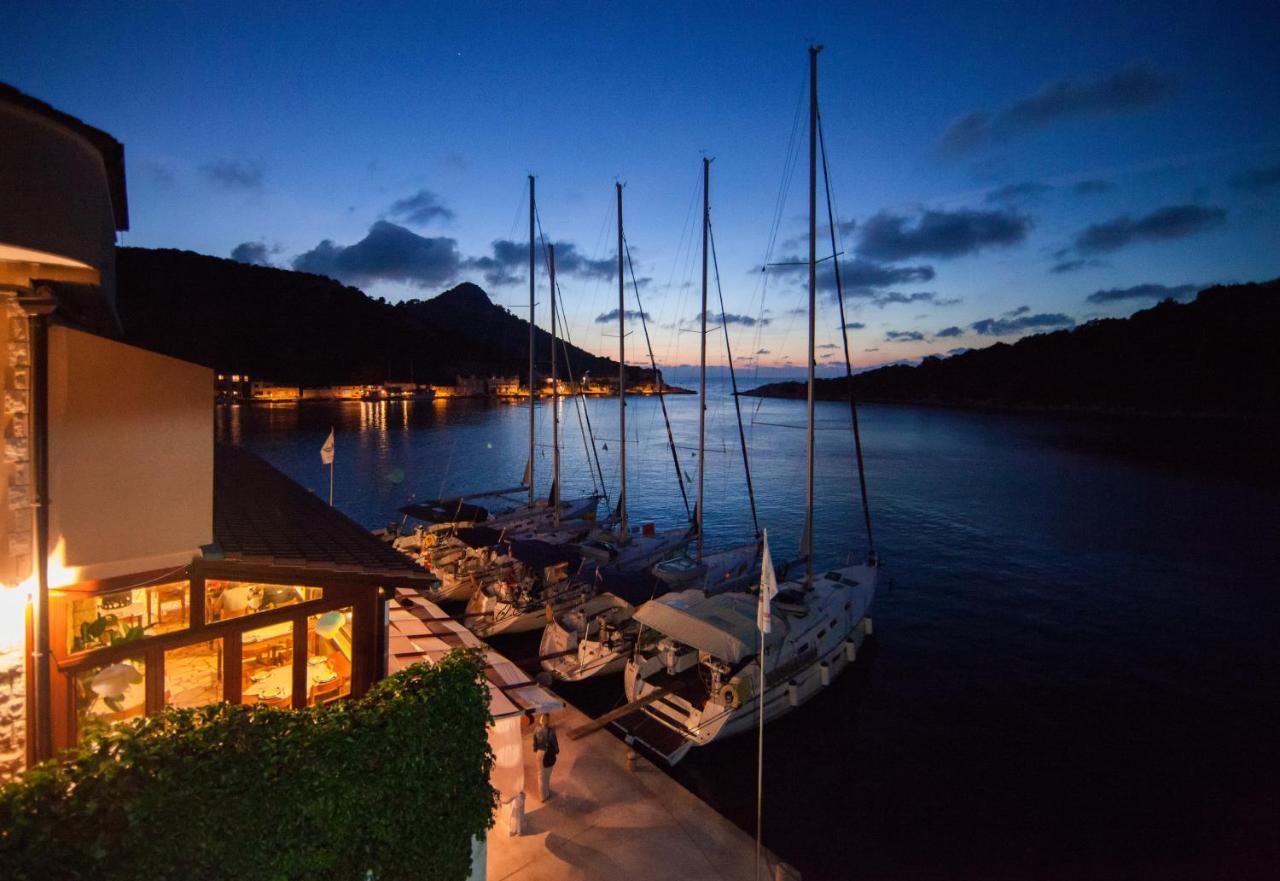 Accommodation Triton Lastovo 외부 사진