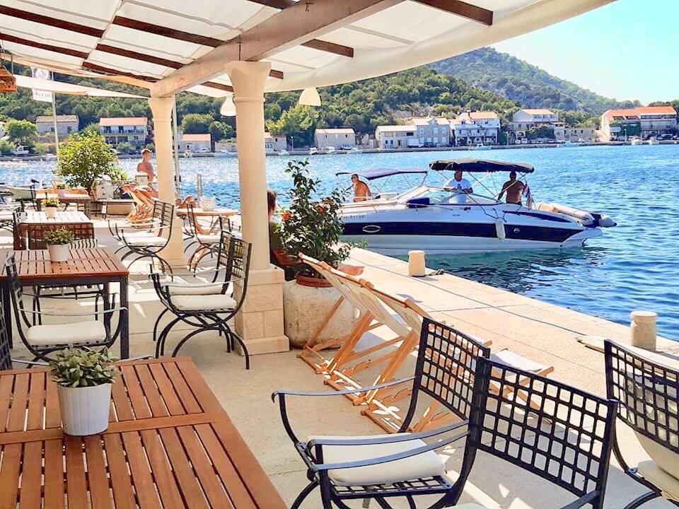 Accommodation Triton Lastovo 외부 사진