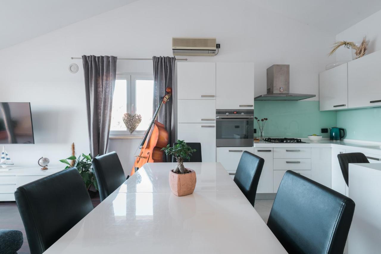 Accommodation Triton Lastovo 외부 사진